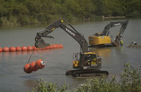 Mixed reactions to federal lawsuit challenging Texas border buoys