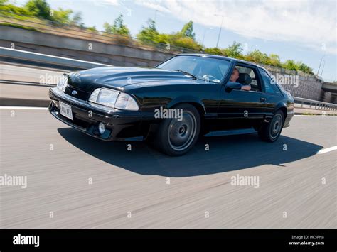 1989 'Fox' body shape Ford Mustang GT Stock Photo - Alamy