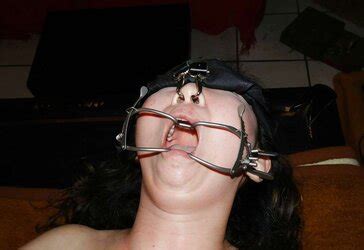 Drecksau Zhi Ihre Maulfotze ZB Porn