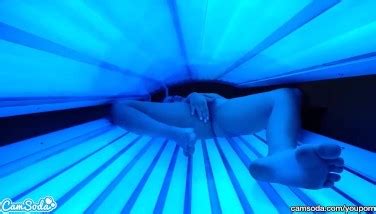 Girls Naked In Tanning Bed Porn Videos LetMeJerk