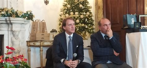 Il C T Roberto Mancini Premiato A Villa Domi Con Il Premio