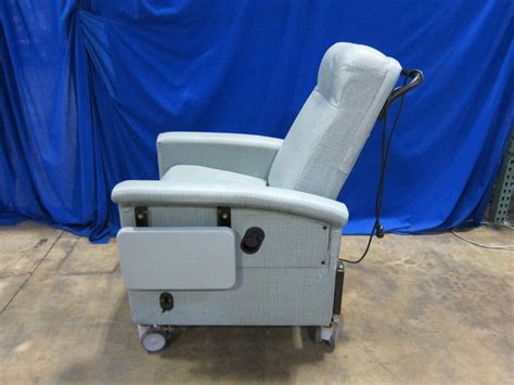 Unknown Dialysis Chair Auction