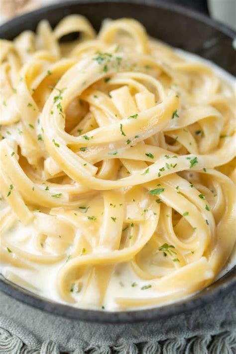 4 Ingredient Keto Alfredo Sauce The Big Mans World