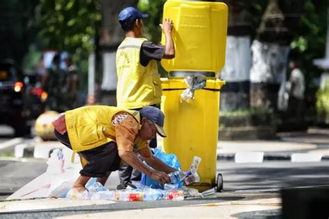 Pemprov Ntb Dorong Bank Sampah Optimalkan Pengumpulan Sampah Lombok Post