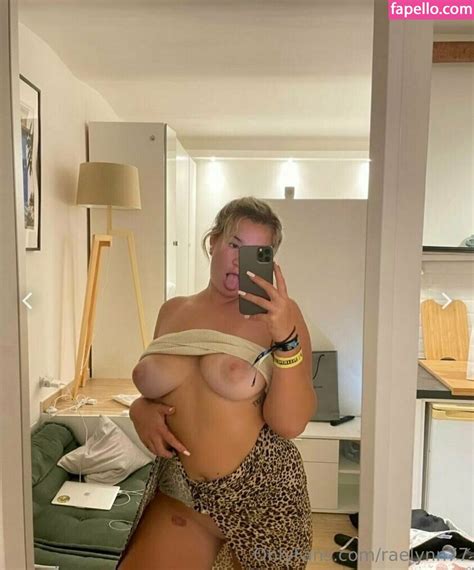 Raelynn Raelynnofficial Nude Leaked Onlyfans Photo Fapello