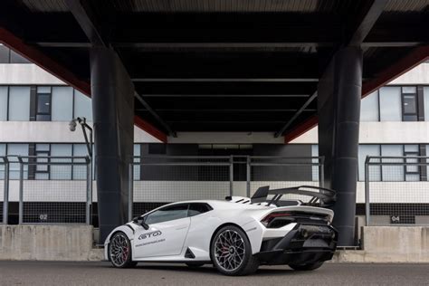 Lamborghini Huracán Sto搭載日本普利司通 Potenza Sport極速登場 Winnews 威傳媒