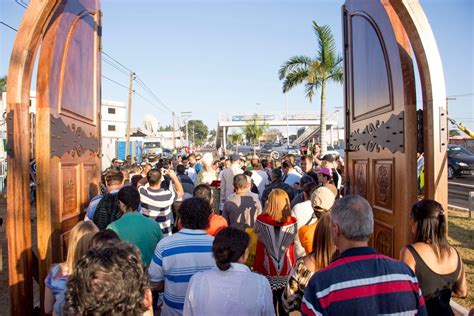 Arquidiocese De Goi Nia Abre Porta Santa Na Rodovia Dos Romeiros Cnbb