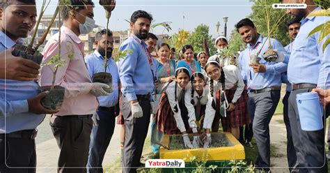 विश्व वातावरण दिवसको अवसर जीएचपी स्कूलका विद्यार्थीद्वारा वृक्षरोपण