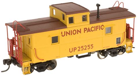 39856 CENTER Cupola Caboose Union Pacific 25265 Yellow Red N Scale