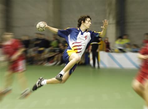 Cu Les Son Las Lesiones M S Comunes En El Balonmano Marca Telva