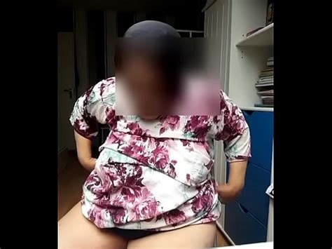 Espiando a mi abuela bbw con grandes tetas naturales con cámara espía XVIDEOS