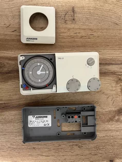 JUNKERS TRQ 21T 24V Analog Raumthermostat Regler Regelung Steuerung EUR