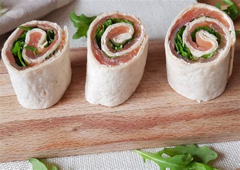 Wraps de SALMÓN Receta de Arantxabrujilla arantxabrujilla Cookpad