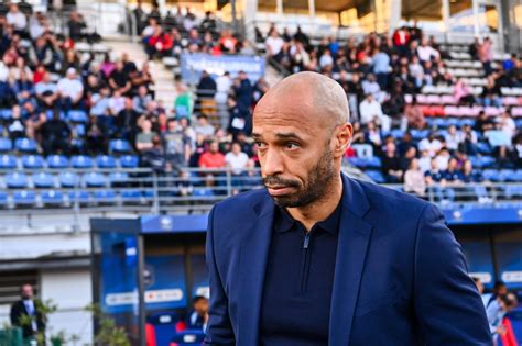 Thierry Henry Rien Nest Acquis Pour Personne International