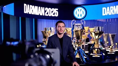 Darmian: "Proud to be renewing and to wear this shirt" | Inter.it