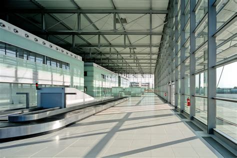 Ancona Airport - Projects - gmp Architekten