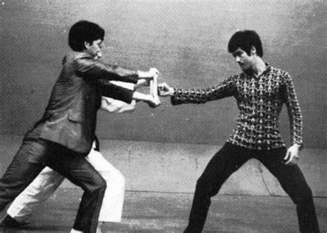 Bruce Lee One Inch Punch Demonstration Bruce Lee Bruce Lee Photos