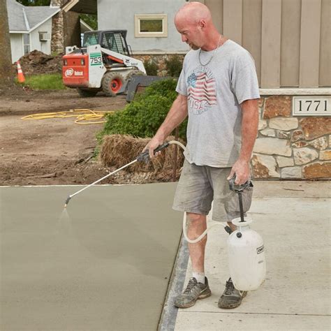 How To Apply Concrete Sealer With A Pump Sprayer