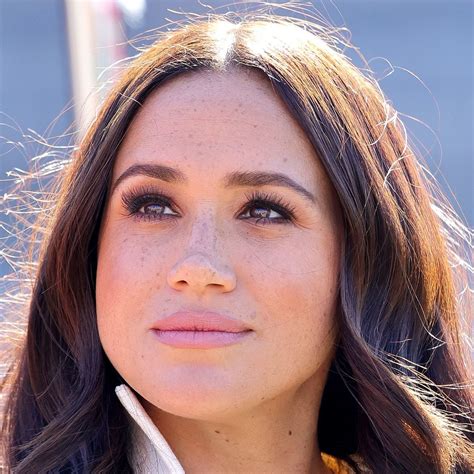 Meghan Markles Inner Circle Revealed From Abigail Spencer To Serena Williams Hello