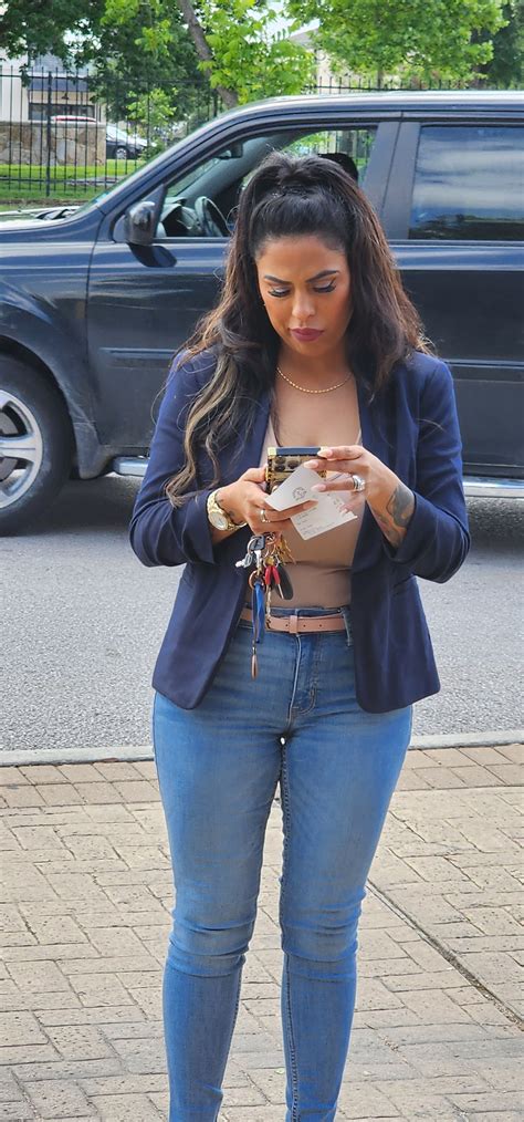 Sexy Mami With Tight Ass Tight Jeans Forum