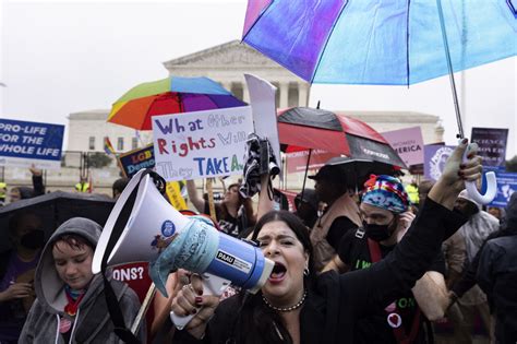 Corte Suprema De Eua Revoca Sentencia Y Permite A Estados Prohibir El Aborto