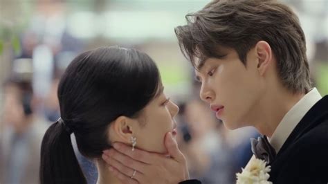 8 Rekomendasi Drama Korea Yang Mengisahkan Petualangan Cinta Fantasi