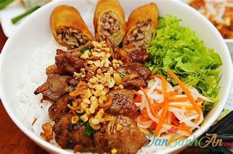 Bún Xào Thịt Nướng Món Ngon Khó Cưỡng Đến Từng Sợi