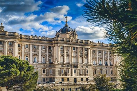 Small Group Guided Tour With Preferential Access To The Royal Palace Of Madrid 2024 Viator