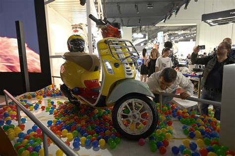 Vespa A Eicma I Nuovi Modelli Le Immagini