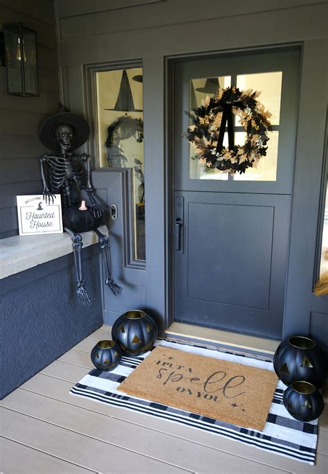 halloween door decorating ideas 1