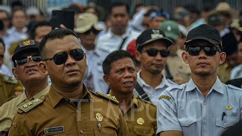 Perangkat Desa Desak Dpr Revisi Uu No Tahun Foto Tempo Co