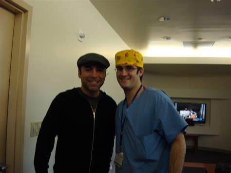 Doctor Oscar Vazquez - Sports Medicine Orthopaedic SurgeonDr. Oscar Vazquez