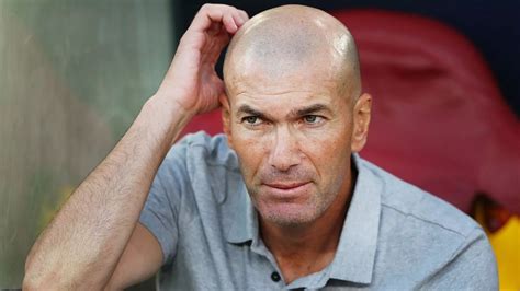 Zinedine Zidane otrzymał ofertę z klubu Cristiano Ronaldo Al Nasr