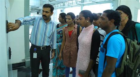 Kochi Metro Conducts Second Round Of Job Training For Transgenders