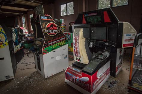 Abandoned Arcade in Nara, Japan : gaming