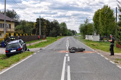 Powa Ny Wypadek W Ebraczce Letni Motocyklista Nie Prze Y