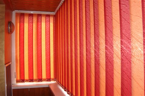 Какие жалюзи лучше на балкон? Обзор вариантов, плюсы и минусы (35 фото ...