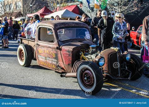 Truck Hot Rod Pin Up