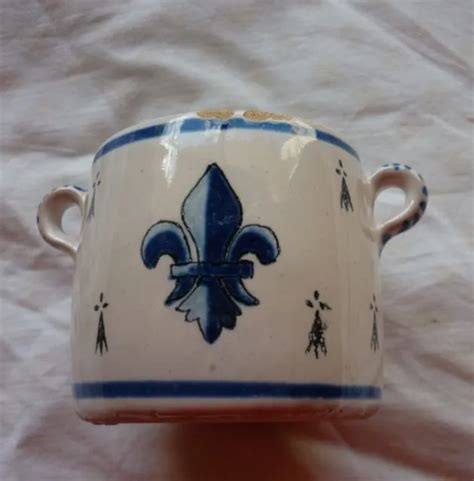 Petit Pot Hb Quimper Fleur De Lys Bleu H Cm Diam Cm Ancien