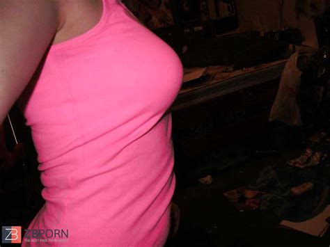 BUXOMY US WOMAN SELFPICS ZB Porn