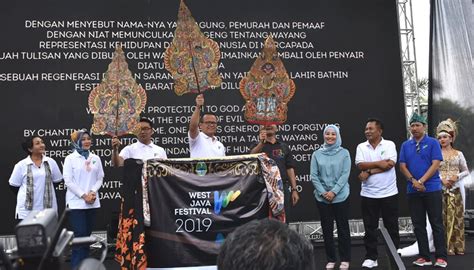 Foto Karnaval Wjf Meriah Meski Sempat Diguyur Hujan