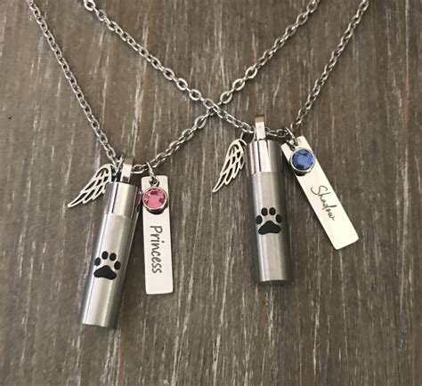 Commemorative Jewelry Crafted from Pet Cremation Ashes 11