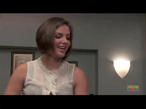 Morena Sexy Chupando Una Polla Dura Y Consiguiendo Que Le Rompan El Co O Peludo Xvideos