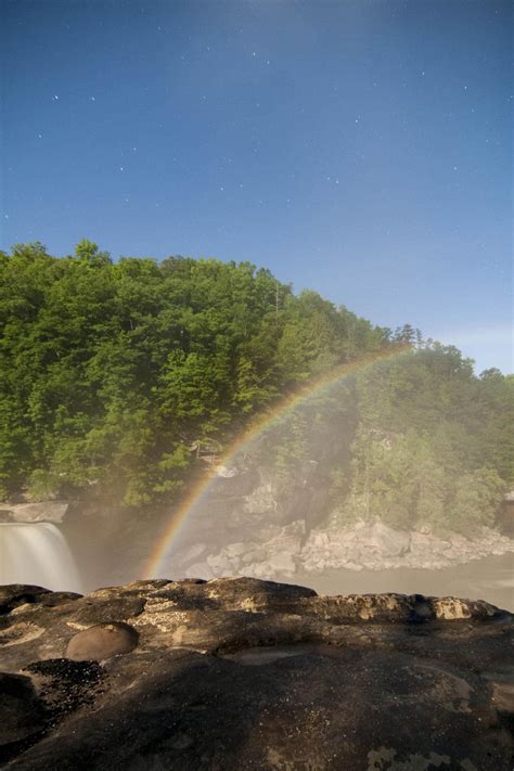 cumberland falls moonbow  kentucky updated