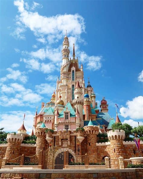 Hong Kong Disneyland Resort Unveils Castle Of Magical Dreams Travel