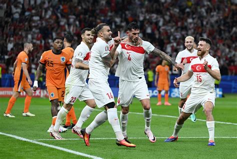 Hasil Babak Pertama Timnas Belanda Vs Turki Di Perempatfinal Euro