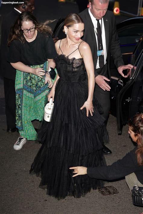 Emilia Clarke Clarkeyxo Nude OnlyFans Leaks The Fappening Photo 6622440 FappeningBook