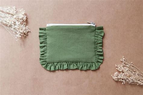 Diy Coudre Une Pochette Volants Tuto Simple Garanti L A Pilea