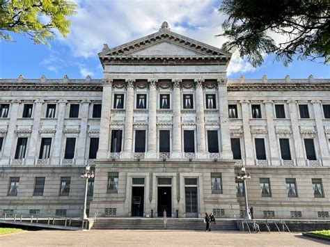 How to Get Around Montevideo: Full Guide(2026)