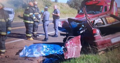 Urgente Acidente Gravíssimo Na Sp 215 Deixa Vítima Fatal Comando Vp